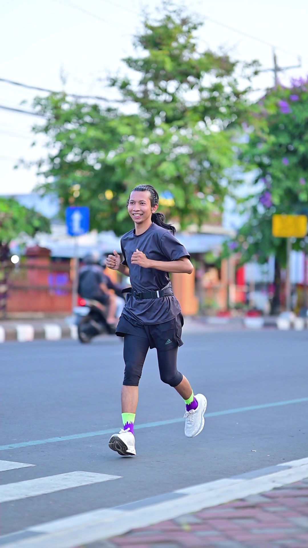 @Mbak Sari || Cucuk Lampah