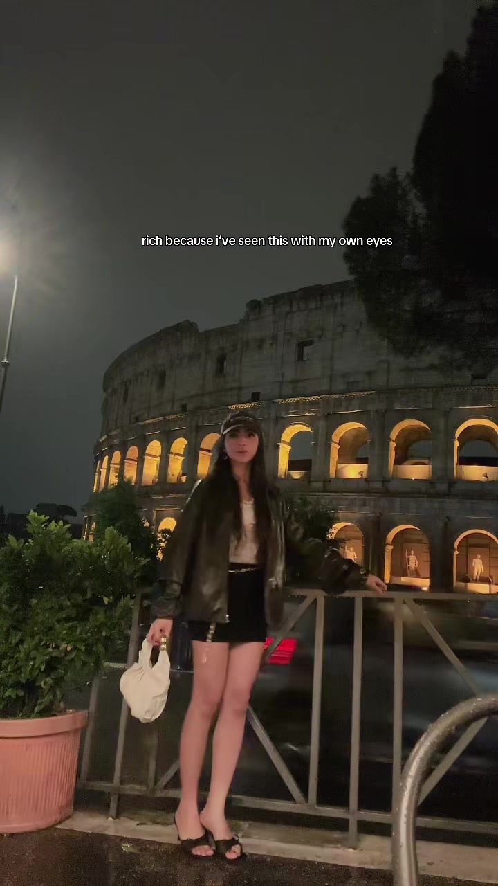 @Trishia in Europe🇪🇺🇵🇭