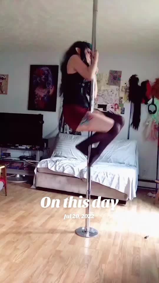 @buzzedqueen