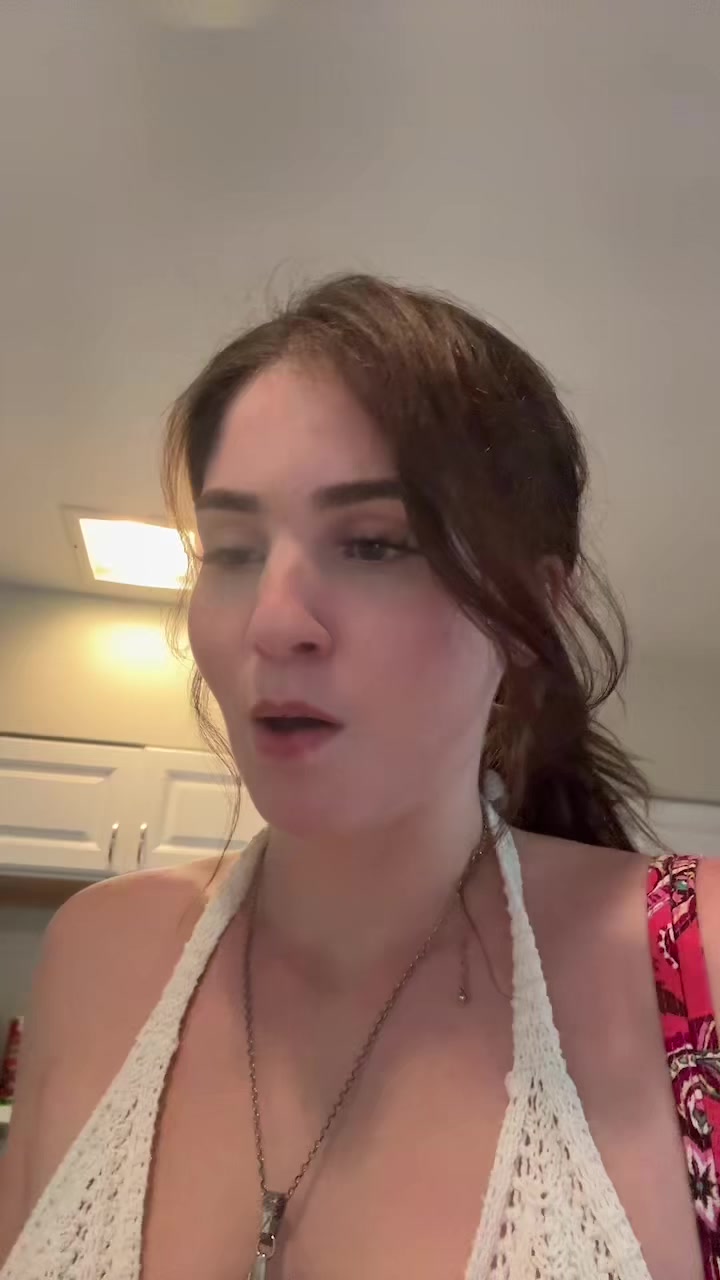 @Julia 👅