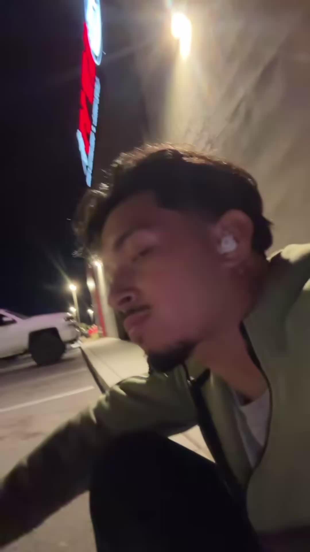 @kbandoszz_