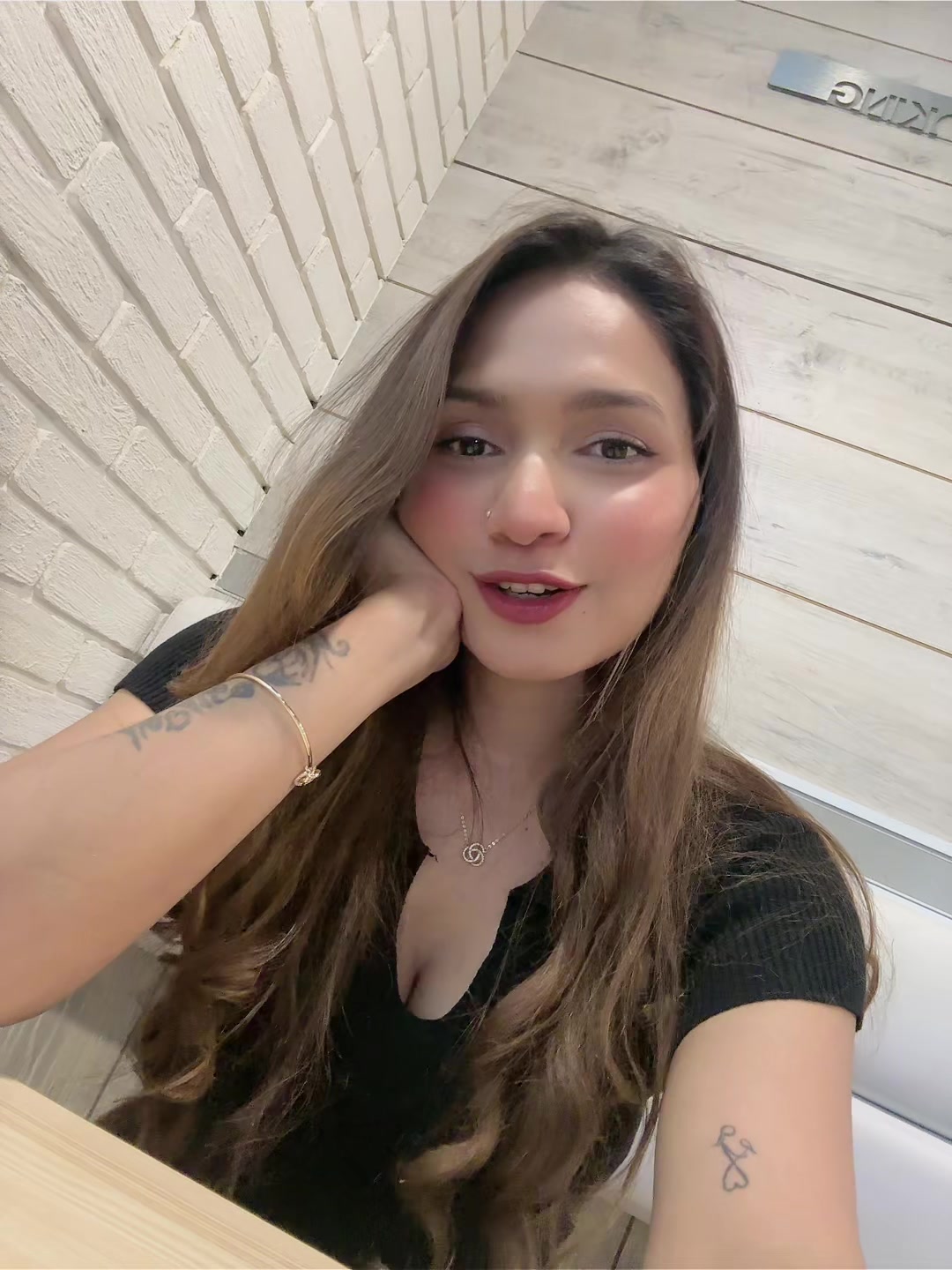@Apsuu_🤍🪬