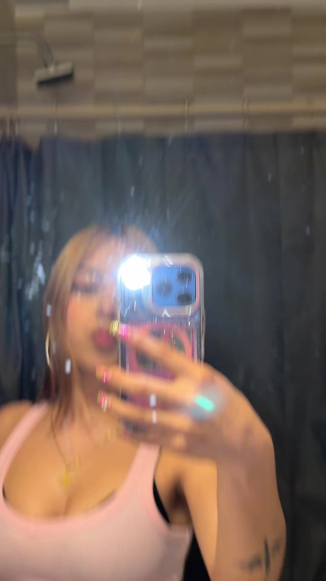 @Kitty_