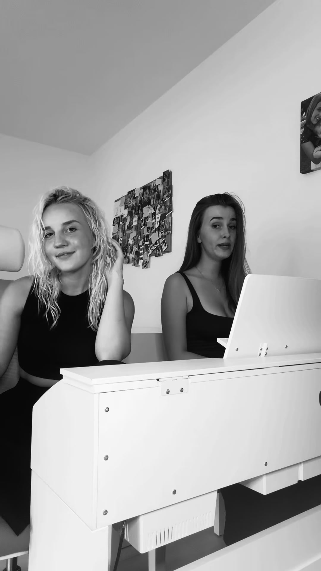 @Ena