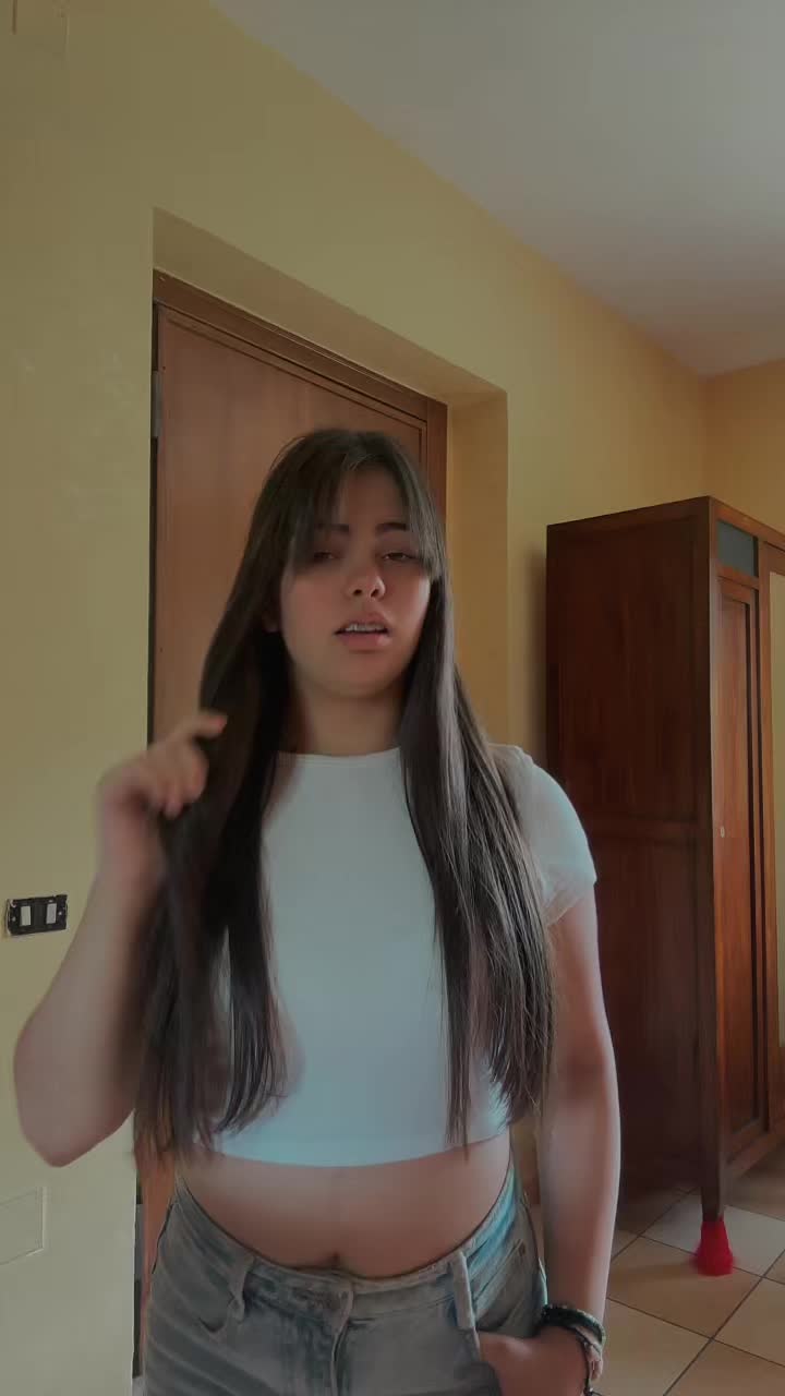 @Rosy_09