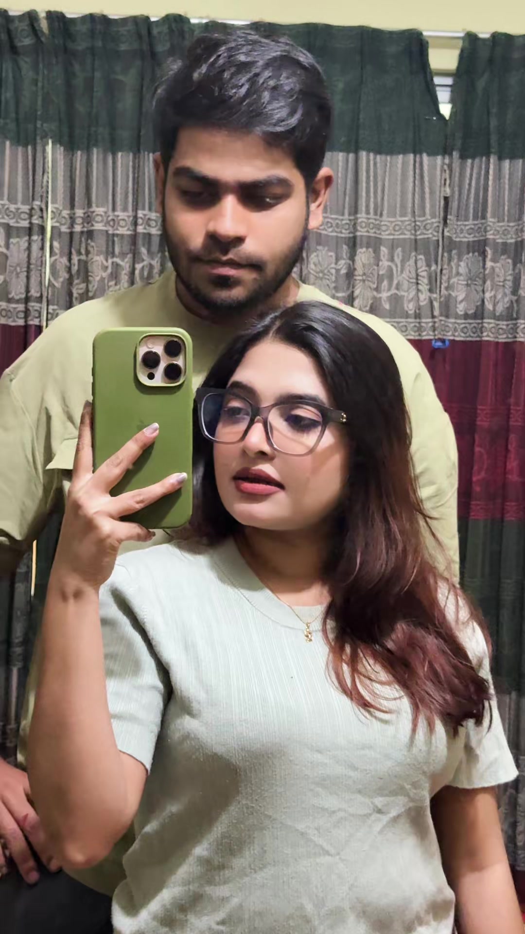 @🫐