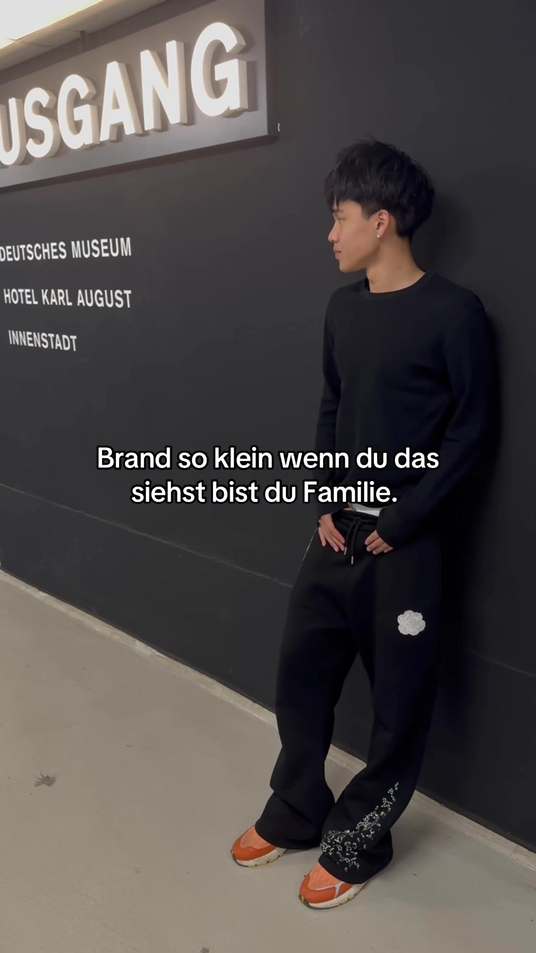 @noirneuf