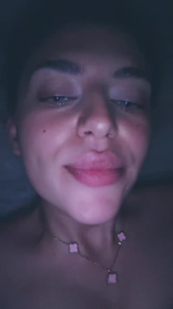 @MiraBks