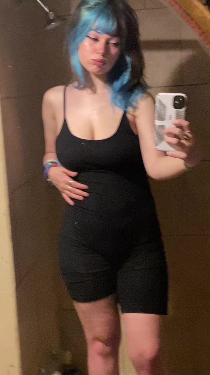 @roo<3