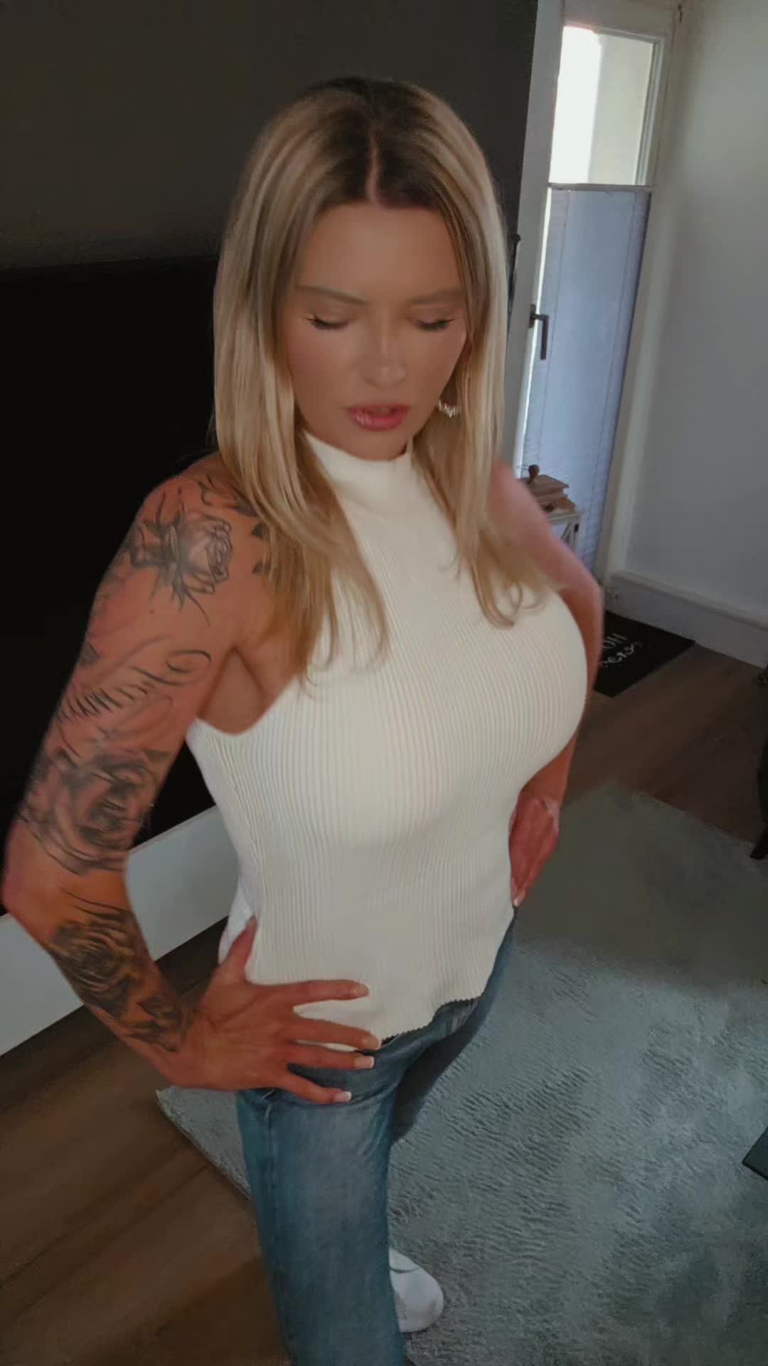 @Anya Mori