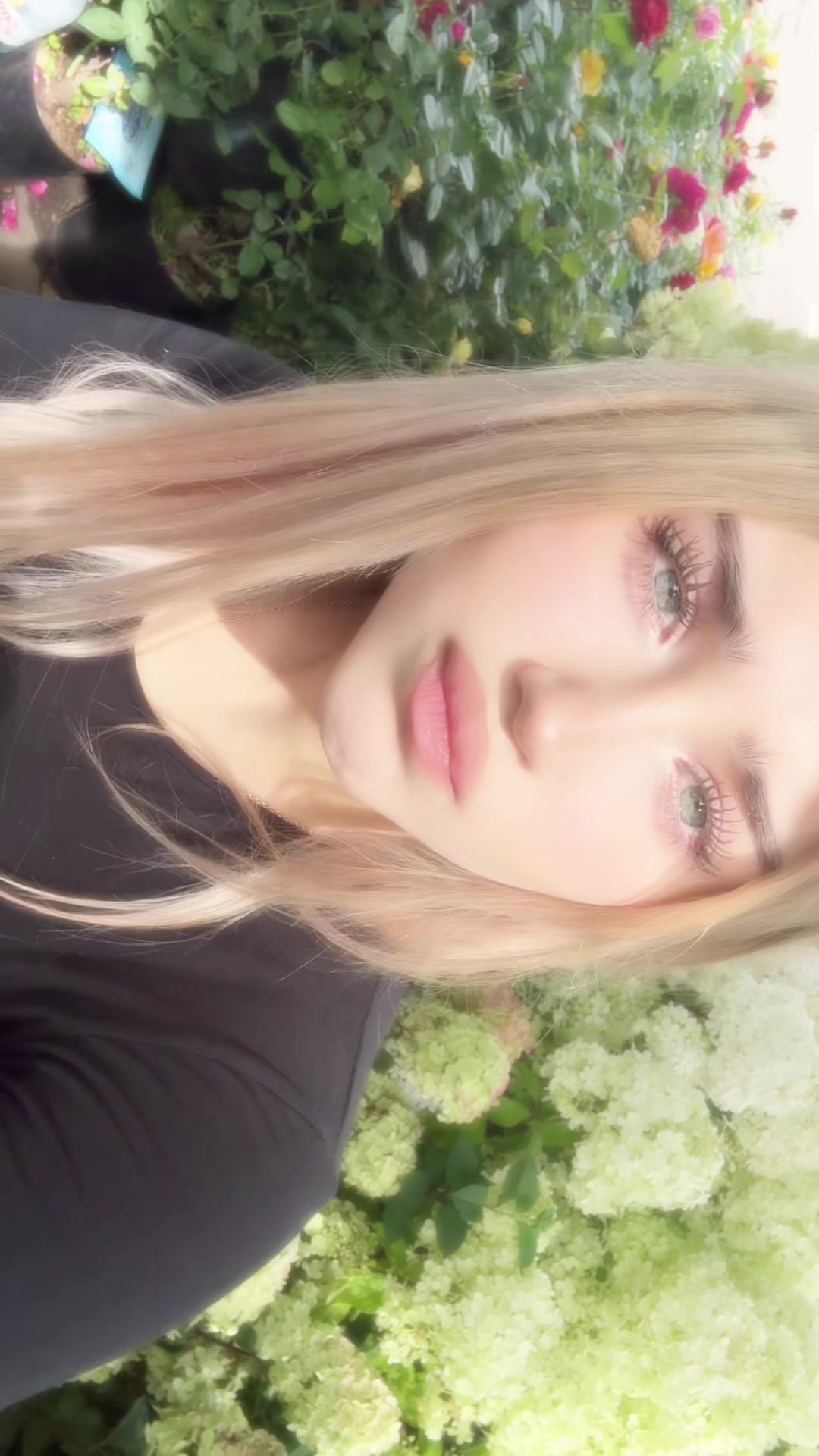 @ника бледная
