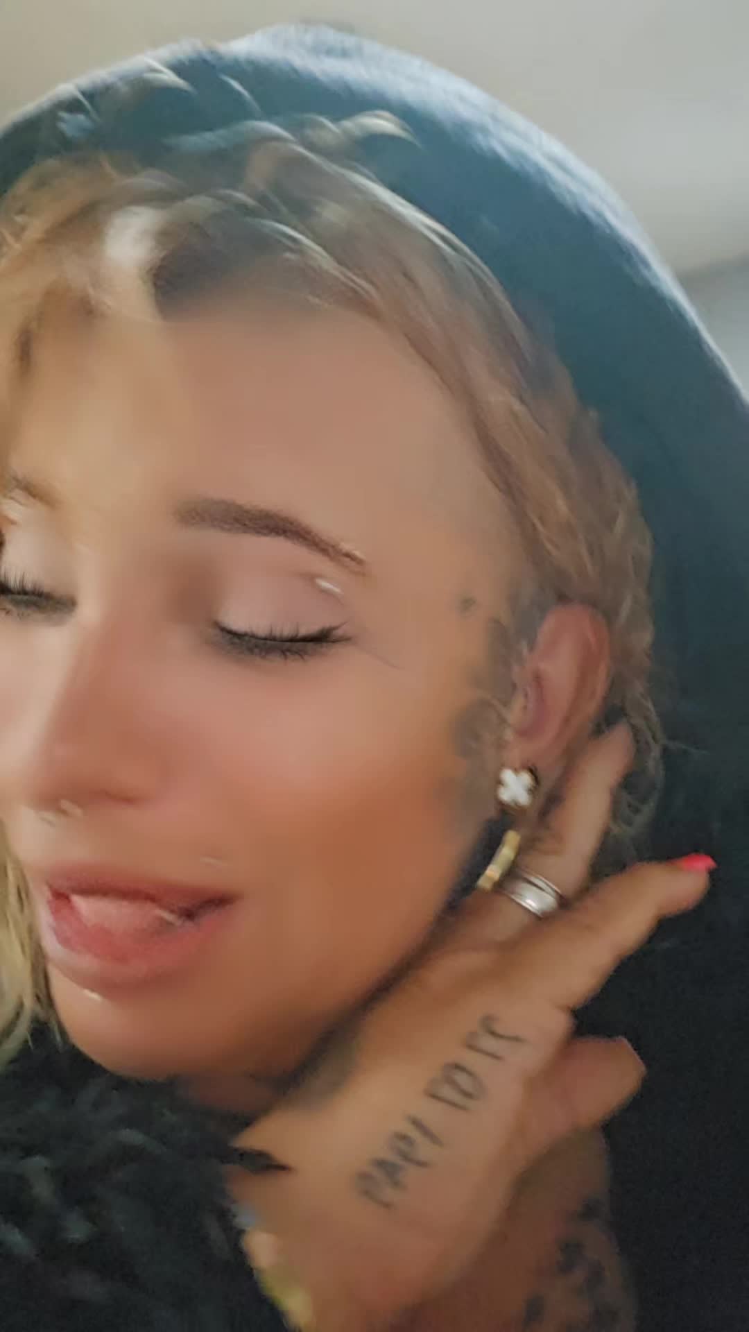 @Tanja Wengenroth 😍😍😍😍😍