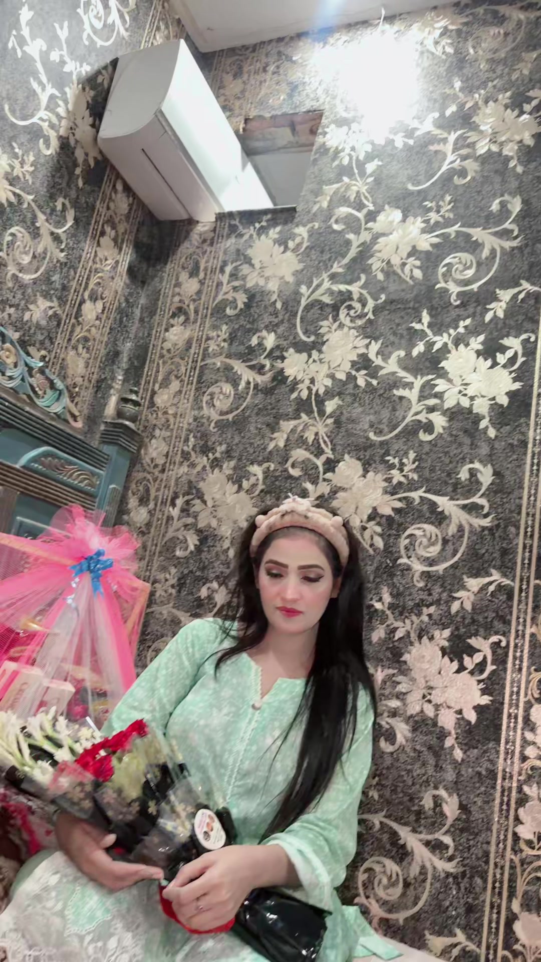 @Sania Khan Actress