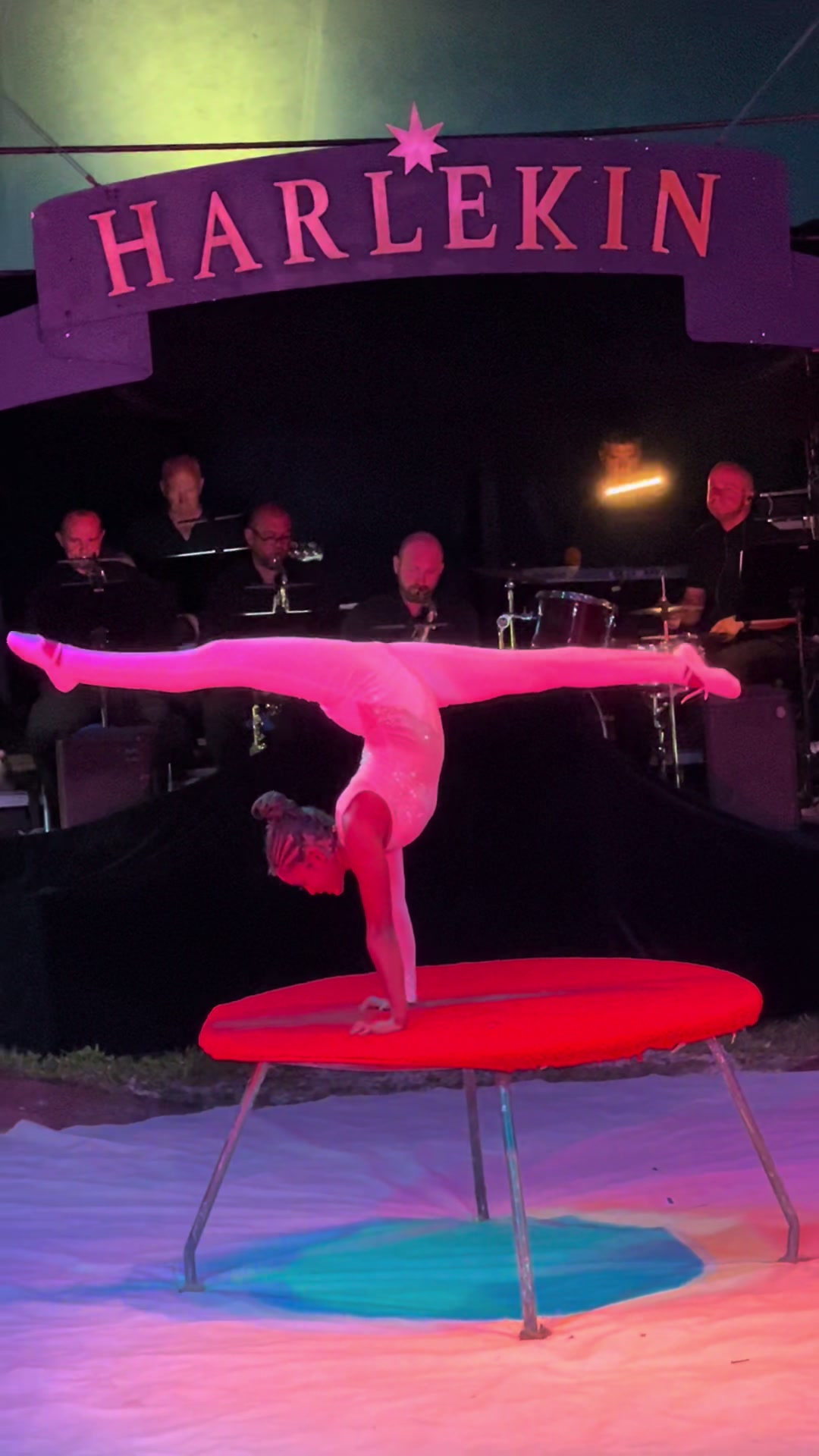 @Apple circus