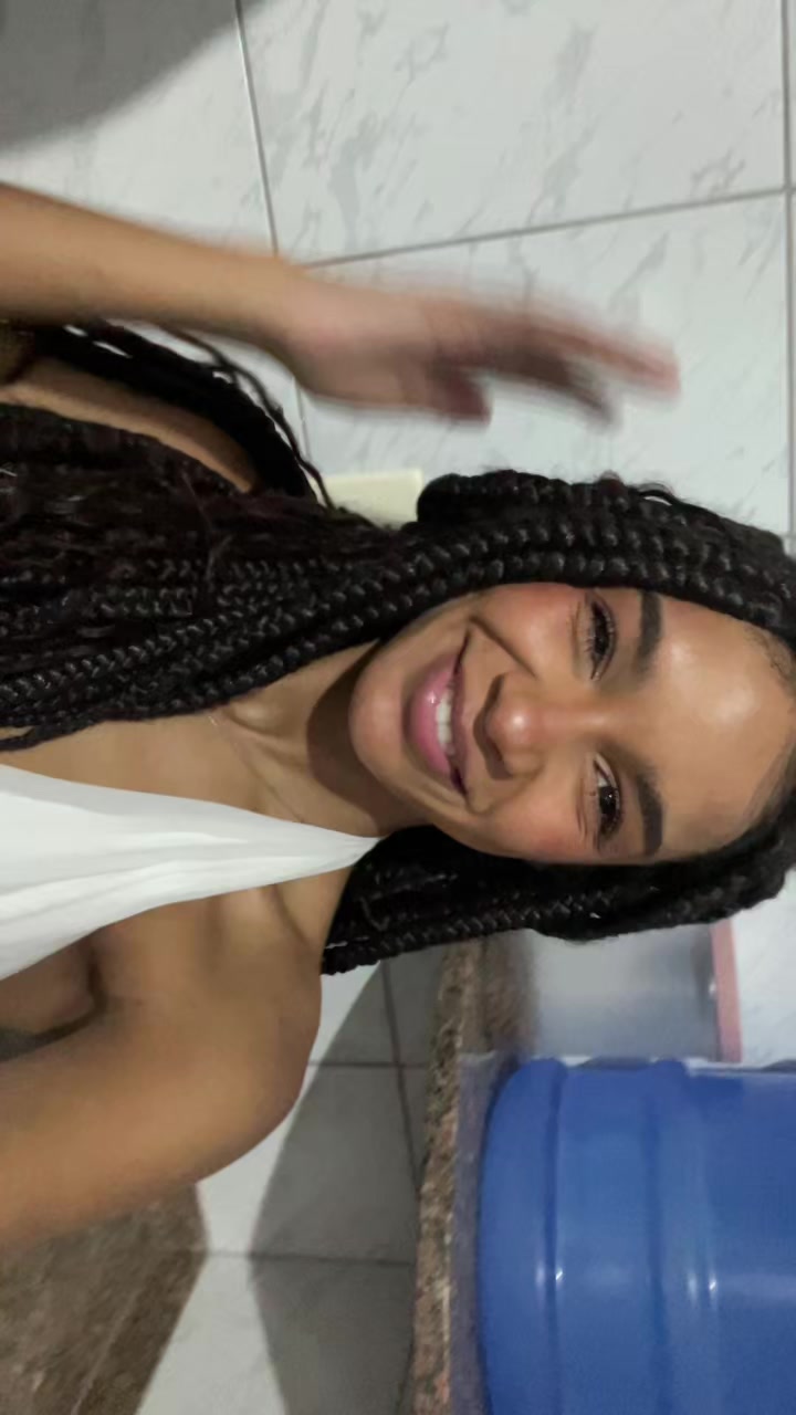 @Ana