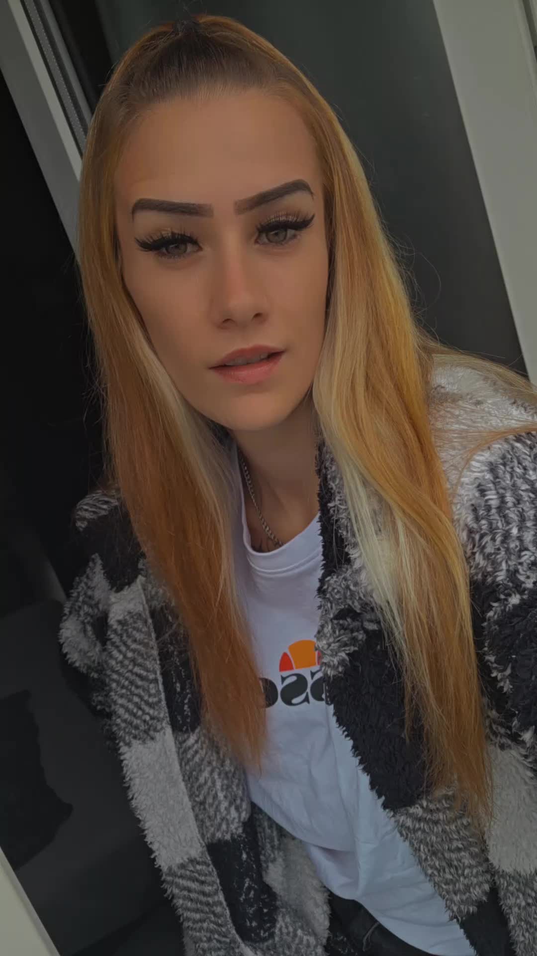 @Kiimii_x3
