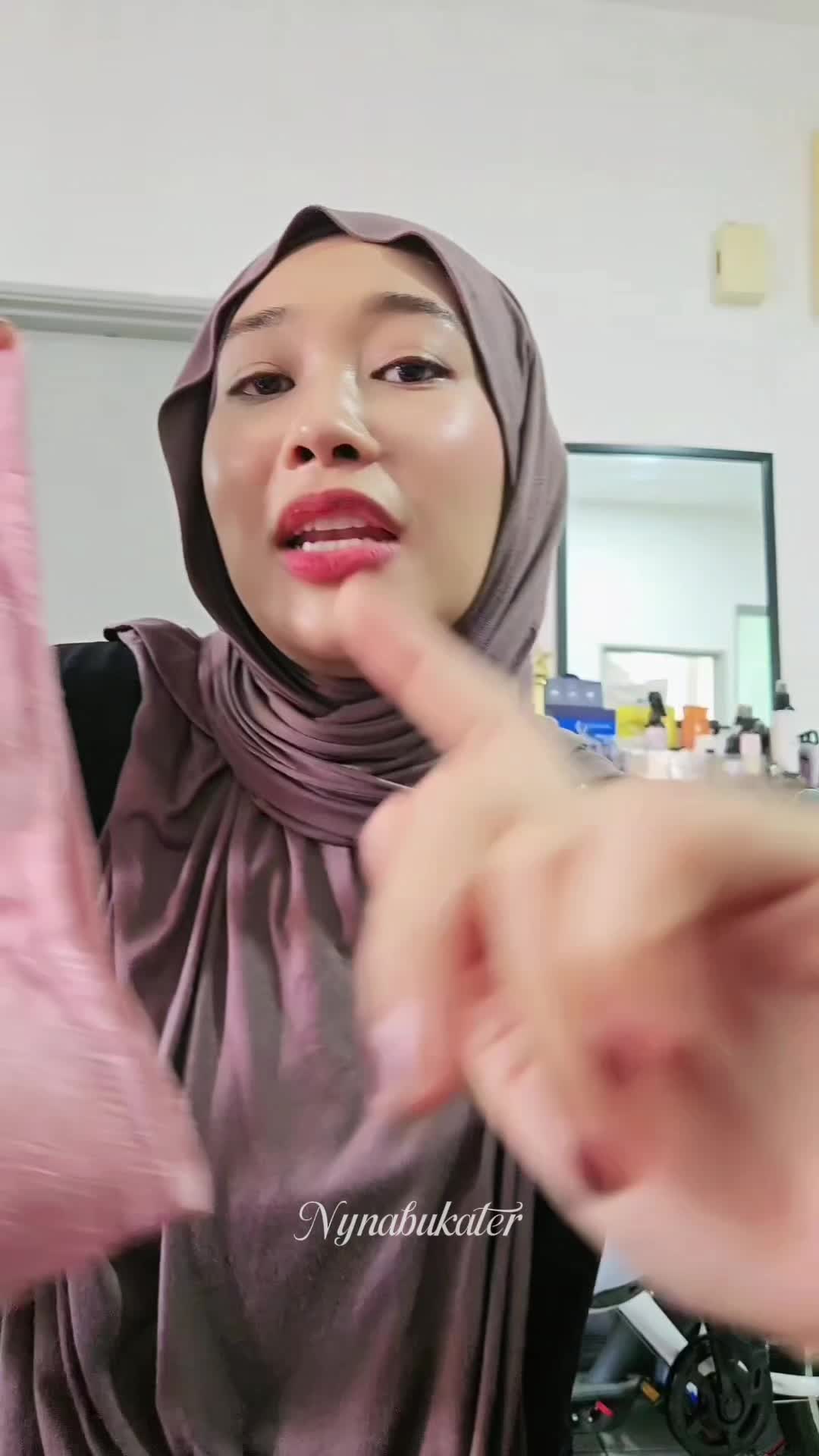 @Nynabukater