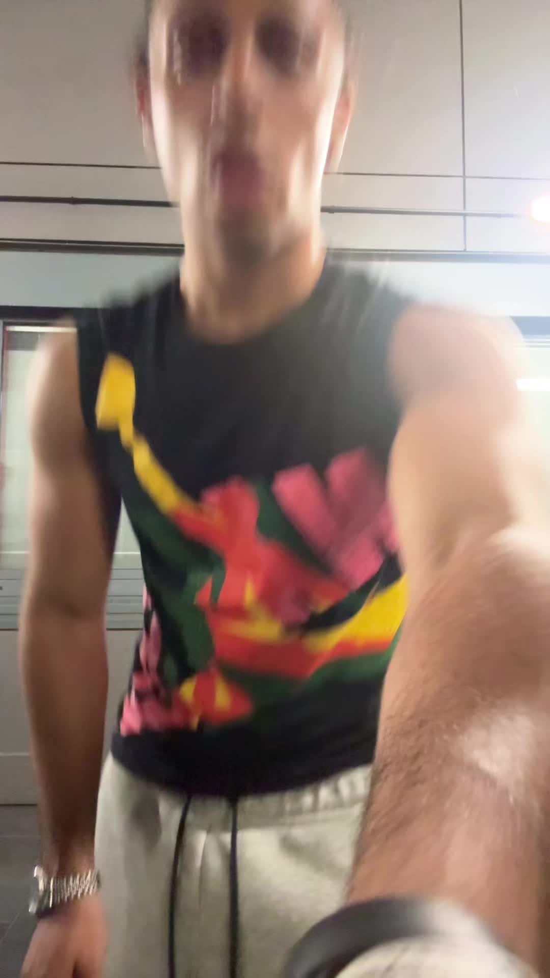 @YNR🇹🇳