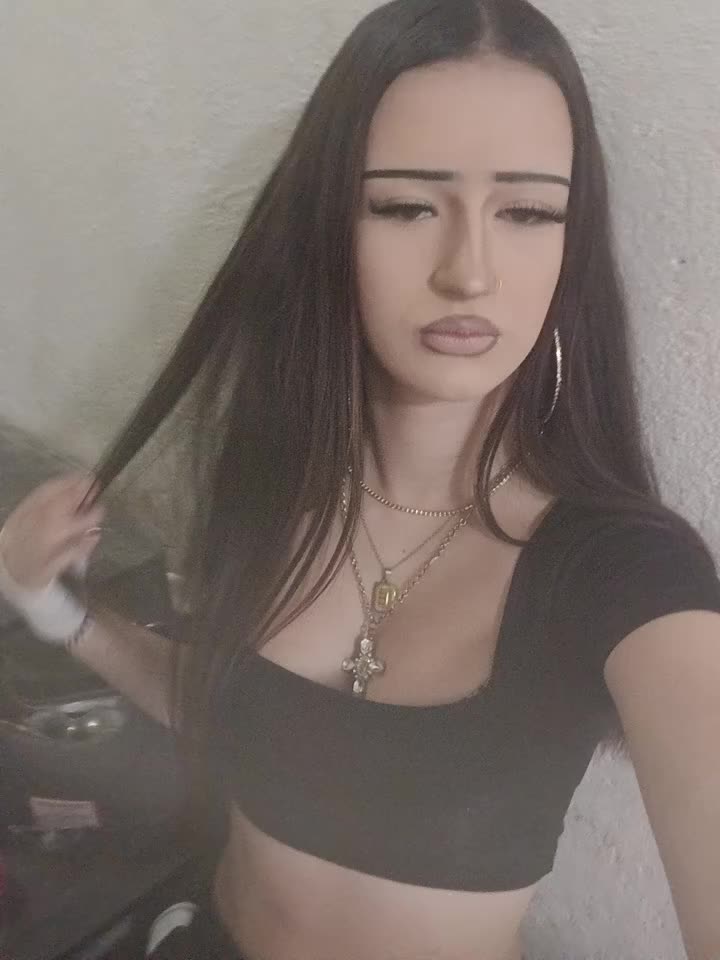 @𝓔𝓵𝓵𝔂❄️