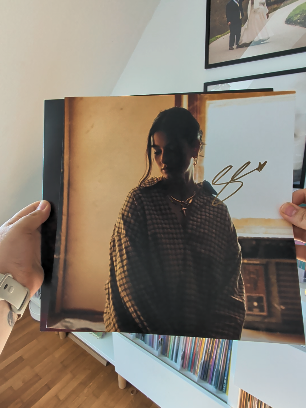 @Chrissy || Vinyl Collector 🎶✨