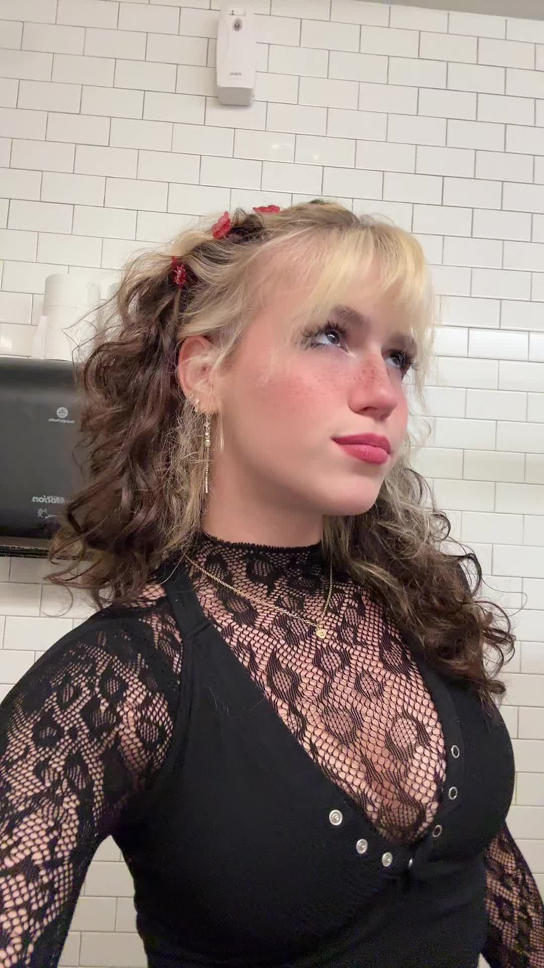 @RubberDuckieJo