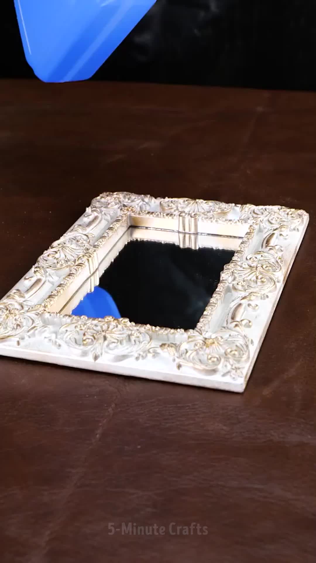 @5-Minute Decor