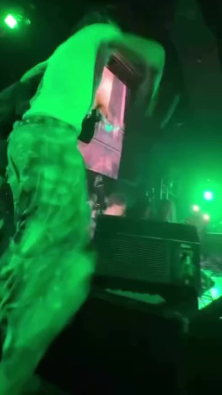 @UNEEK