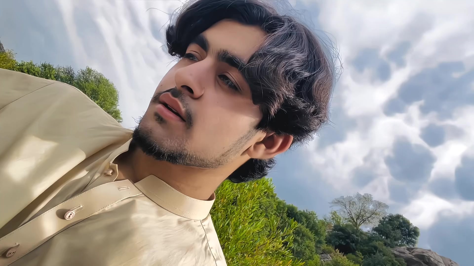 @✨️عمر آفریدی 🍂