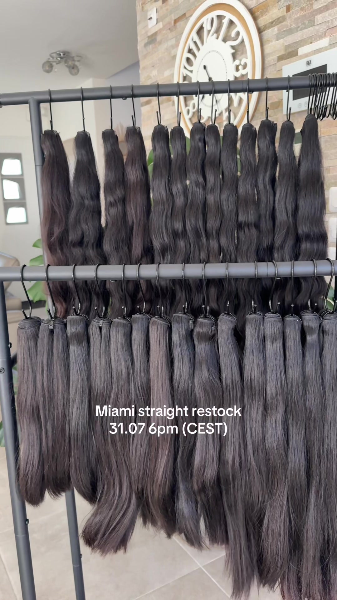 @RAWTHENTIC HAIR.