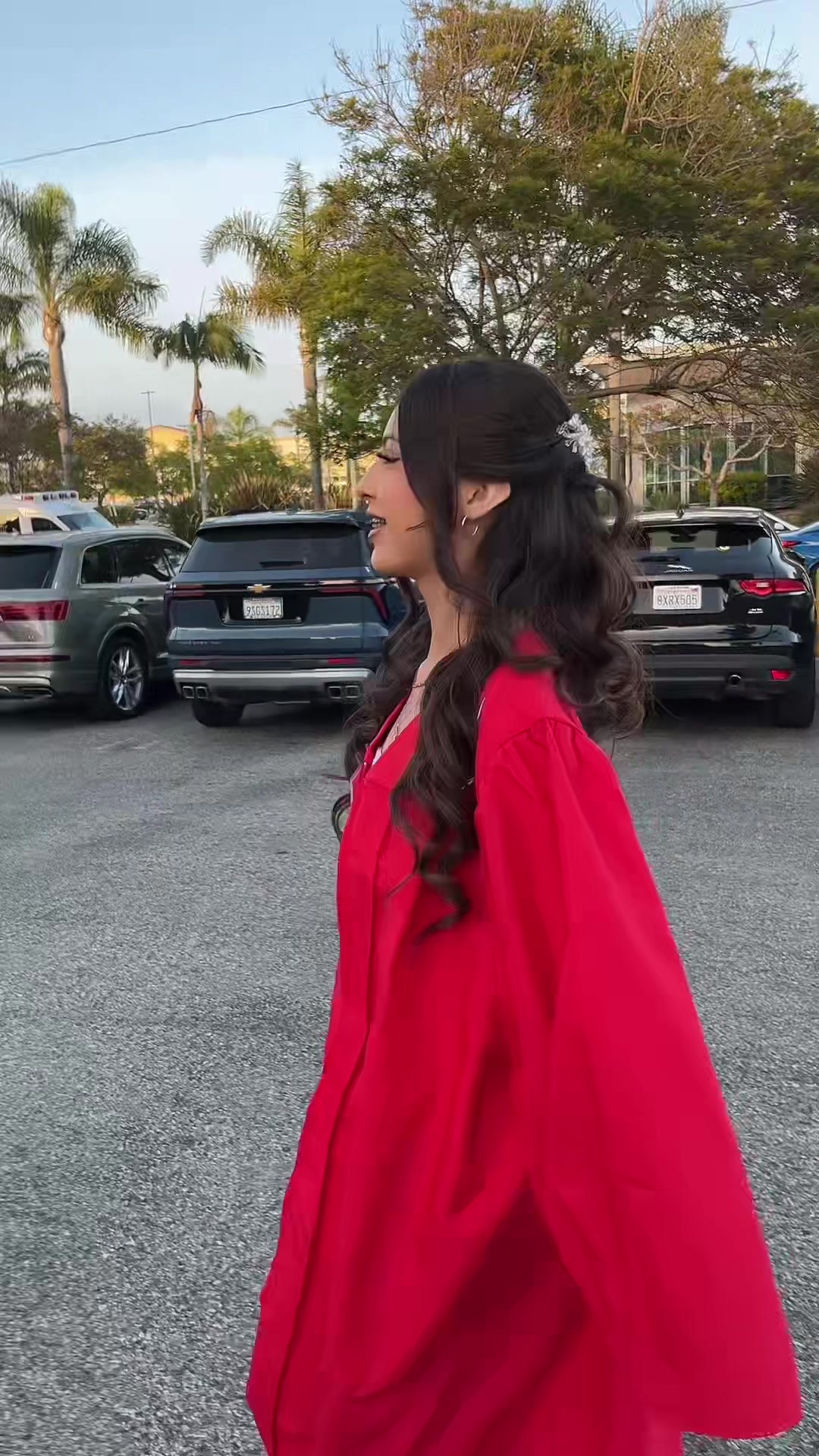 @bella