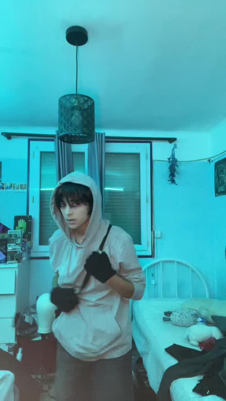@MaxCosplay ^_^
