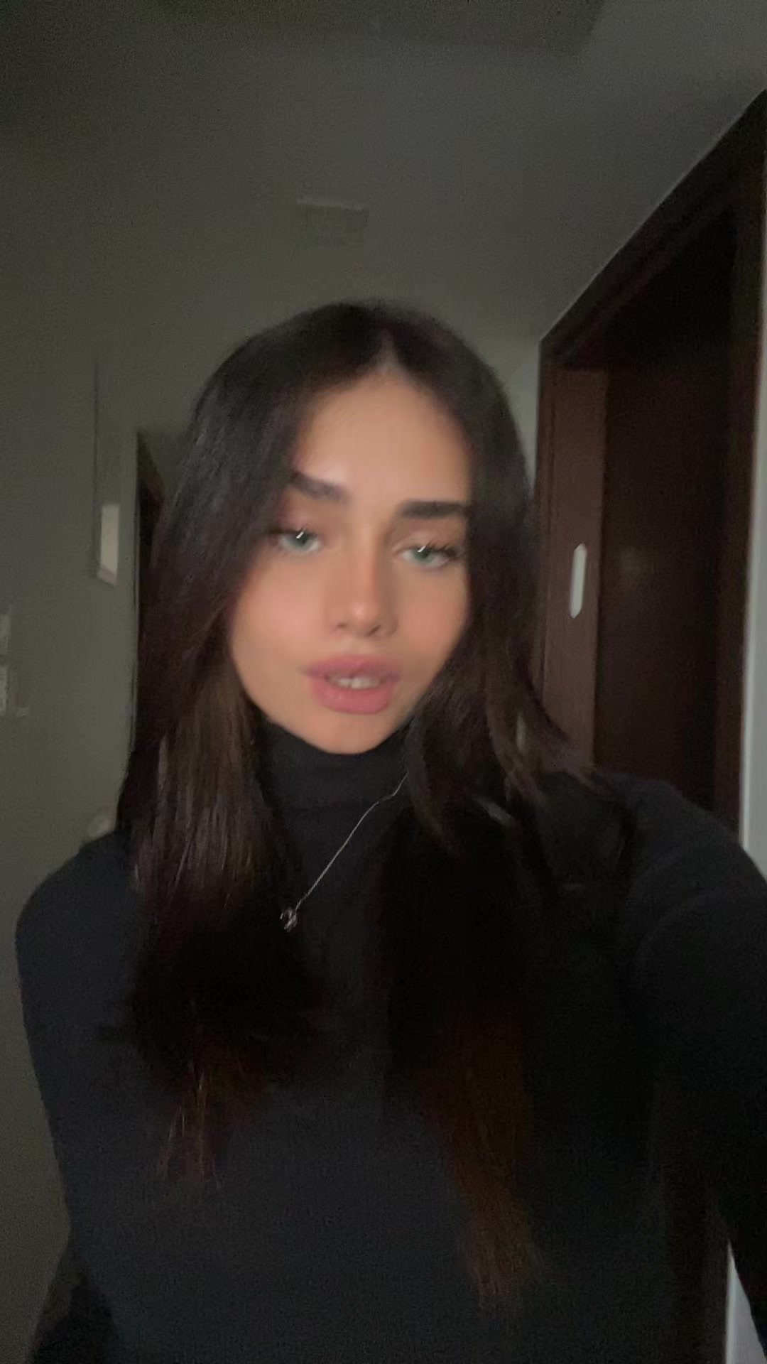 @AGAM🦋