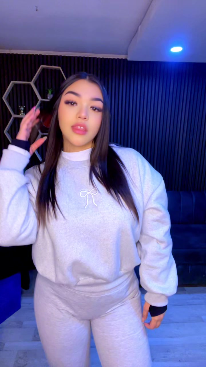 @Chelyprincessofficial