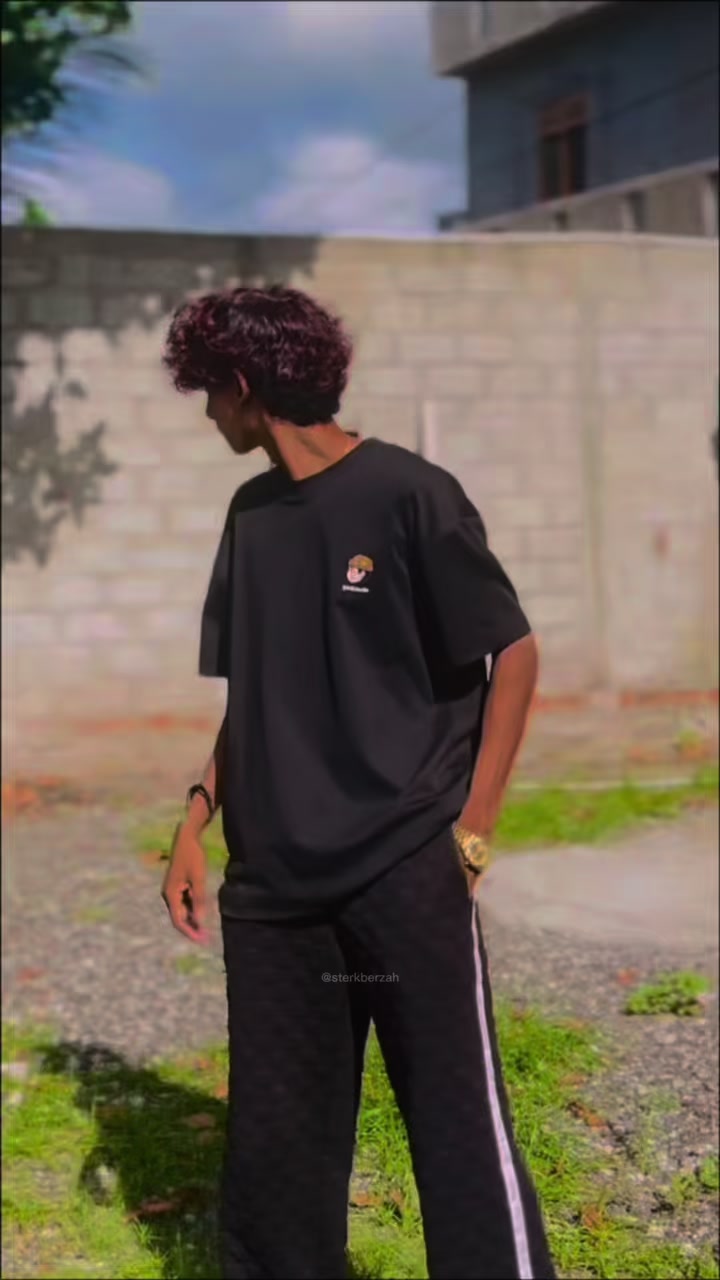 @D i l a 🪭&rdquo;