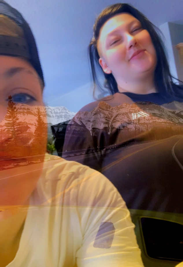 @TiꓘToꓘKRiƧTA 🐝