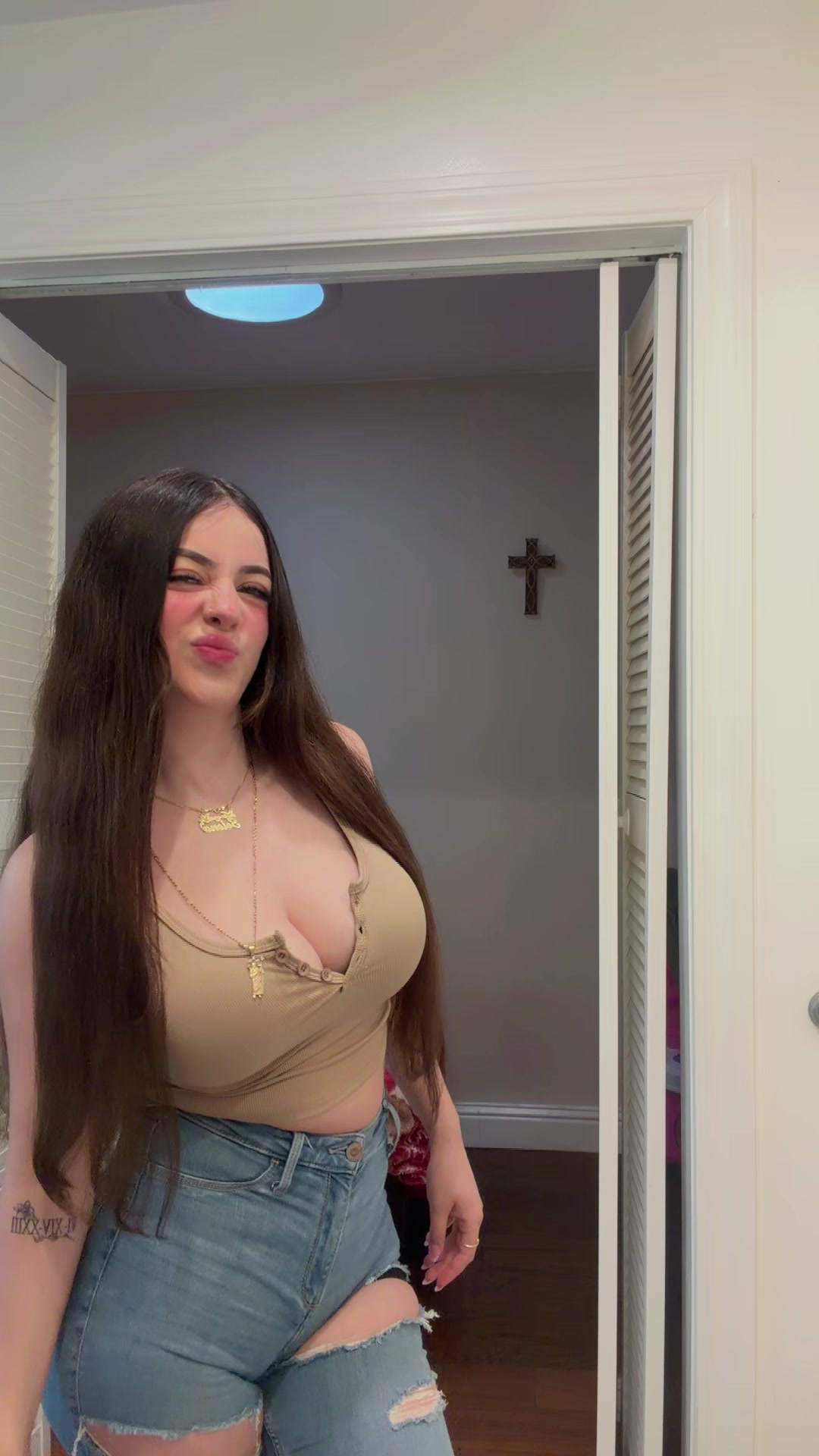 @Selena Moreno