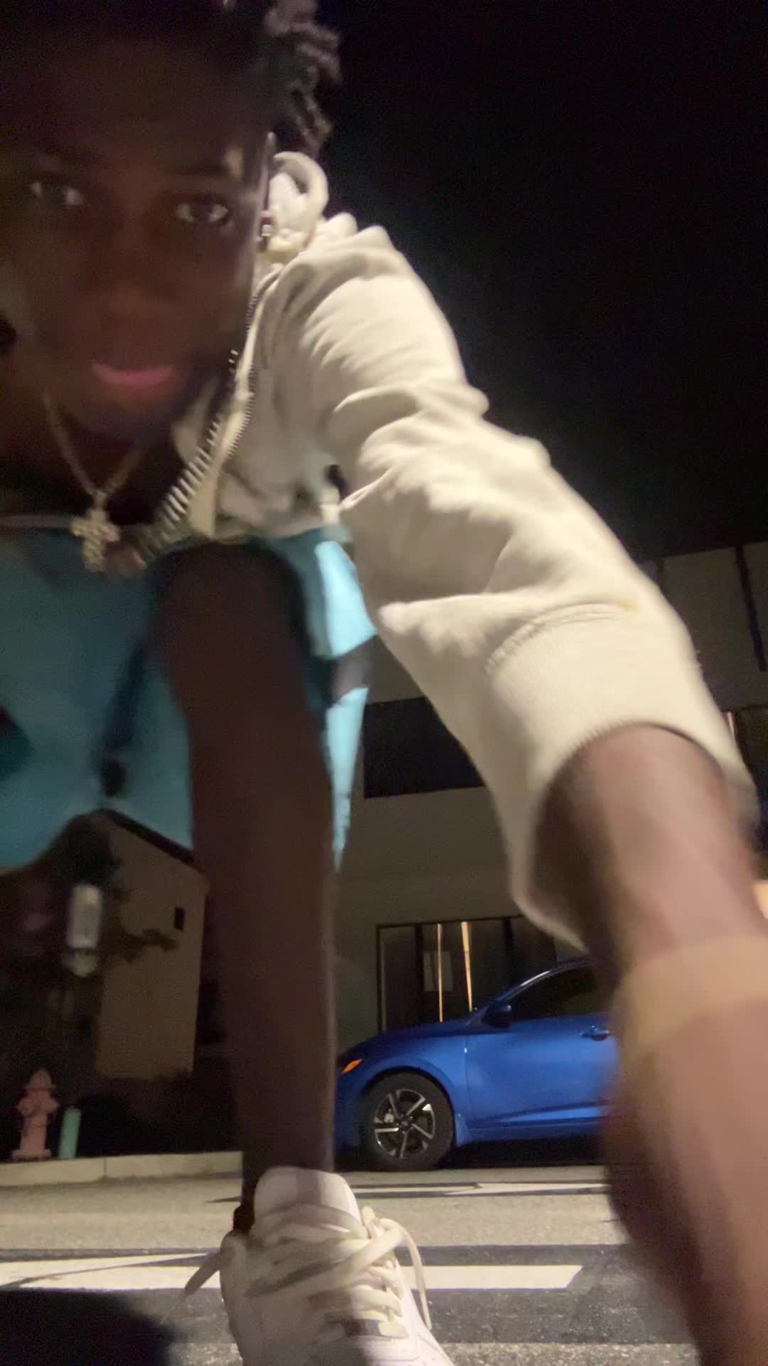 @Mr let me in dat twat
