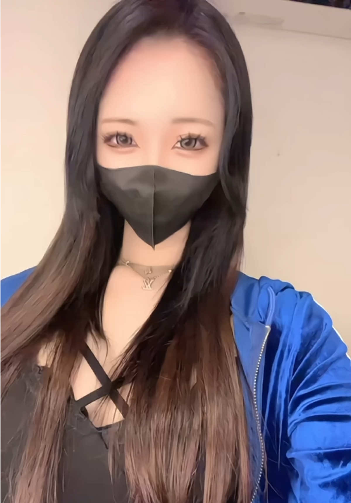 @🎭𝑯𝒊𝒏𝒂🐣🐱