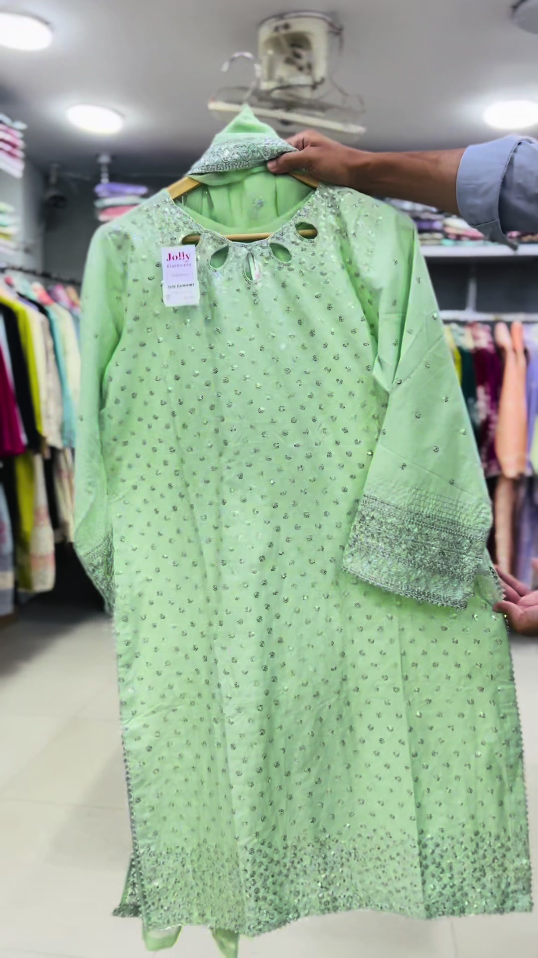 @jollygarments