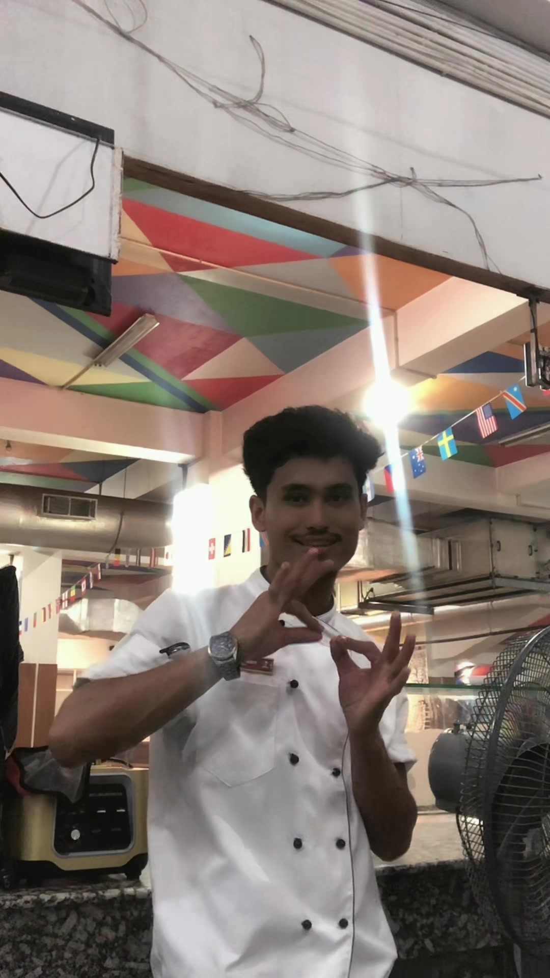 @N A R E Y L A M A