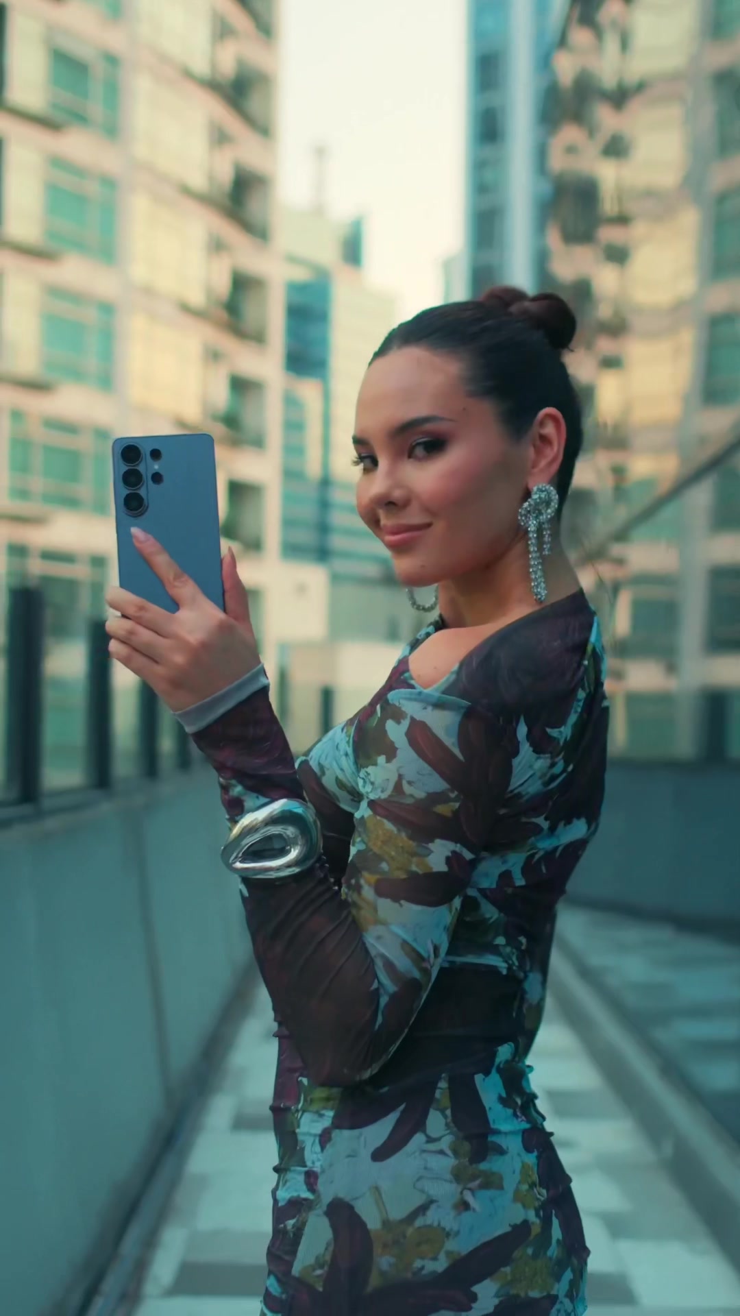 @Catriona Gray