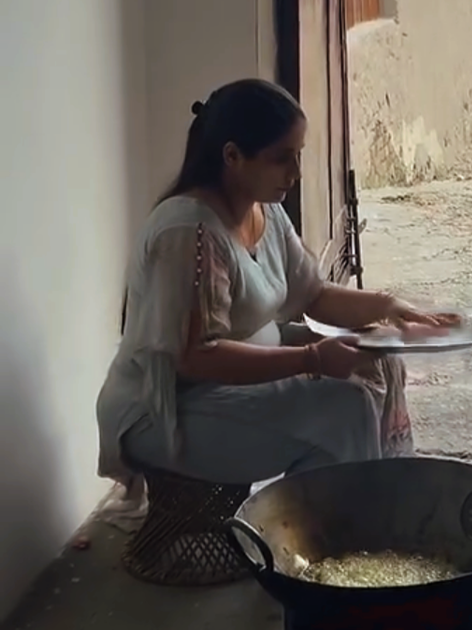 @𝐌𝐚𝐫𝐢𝐚 Gujjar