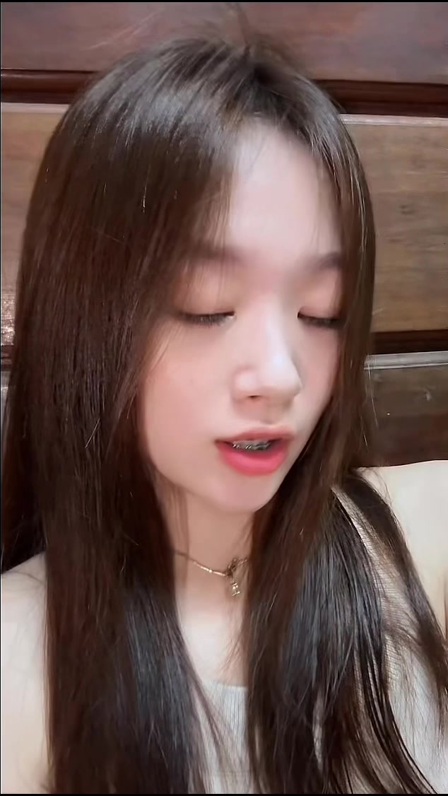 @Lyy ๐ซง ๐ฆฆ