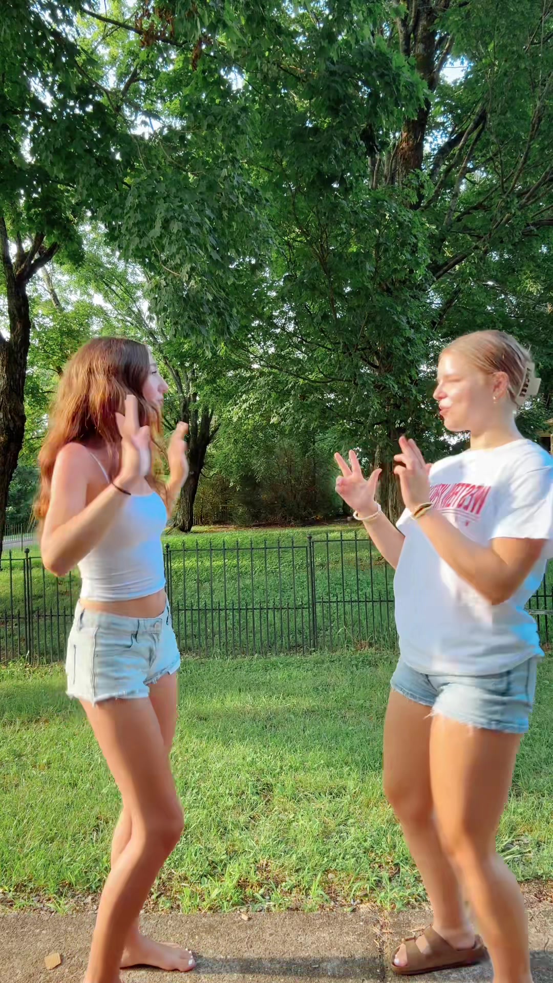 @•journie•
