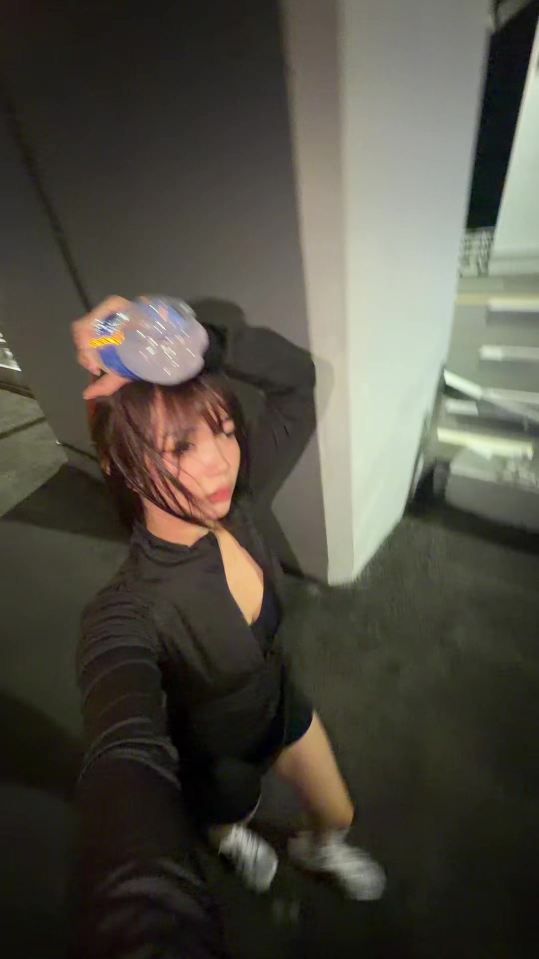 @Dora