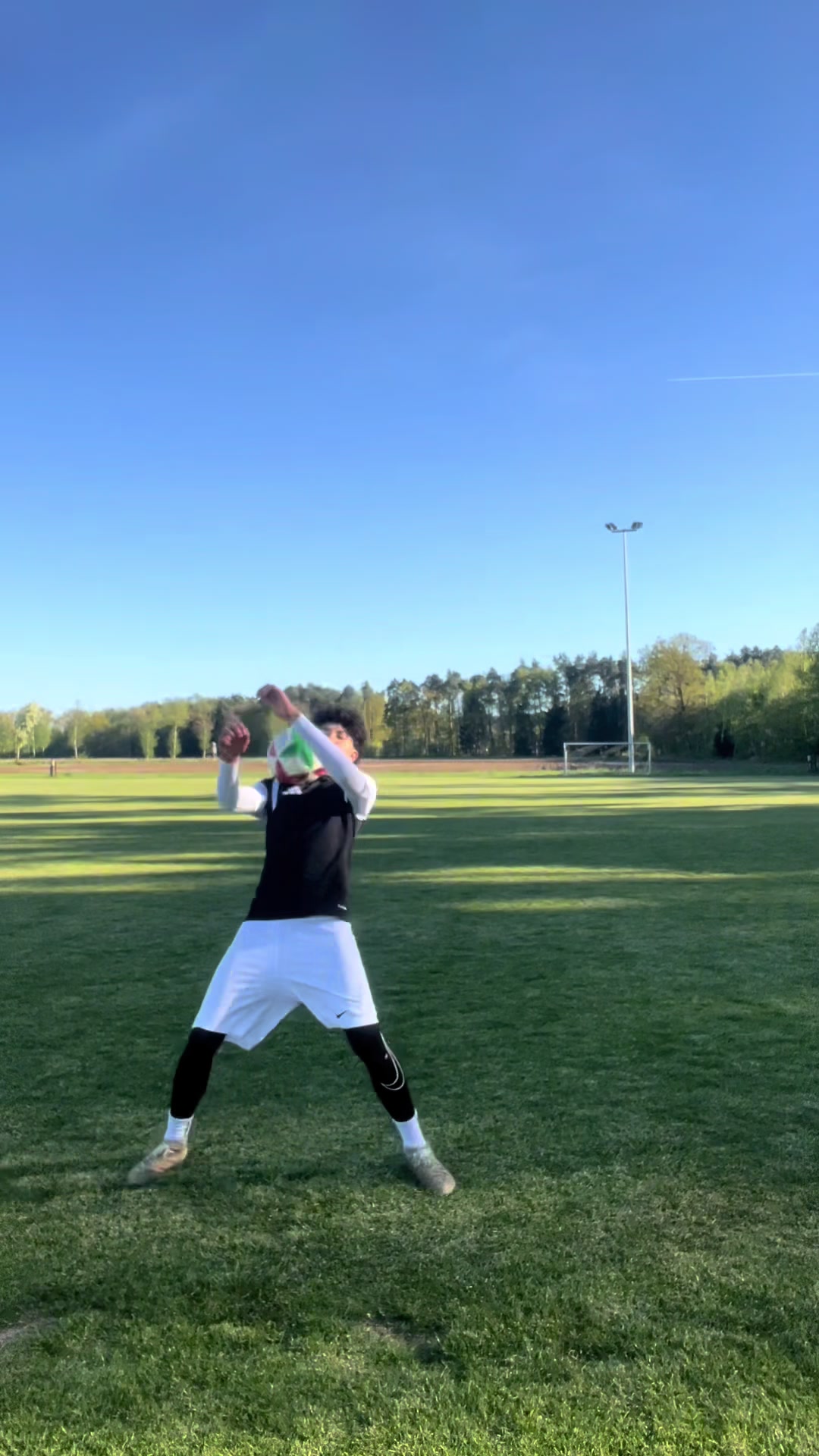 @Milan_RW✝️⚽️💨