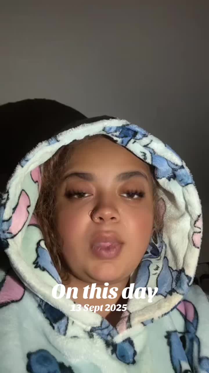 @🫣🩵Nina-Nicole🤍🌕🎹🥊🖖🏻🧡