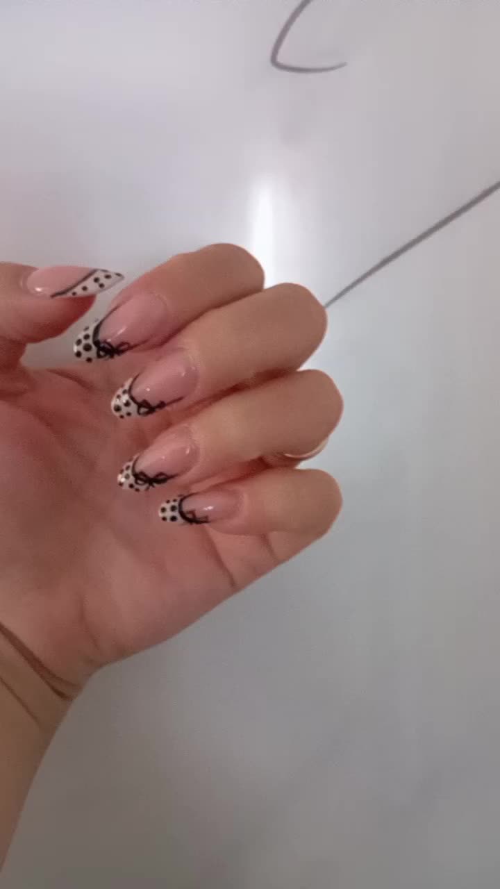 @elviracapone515