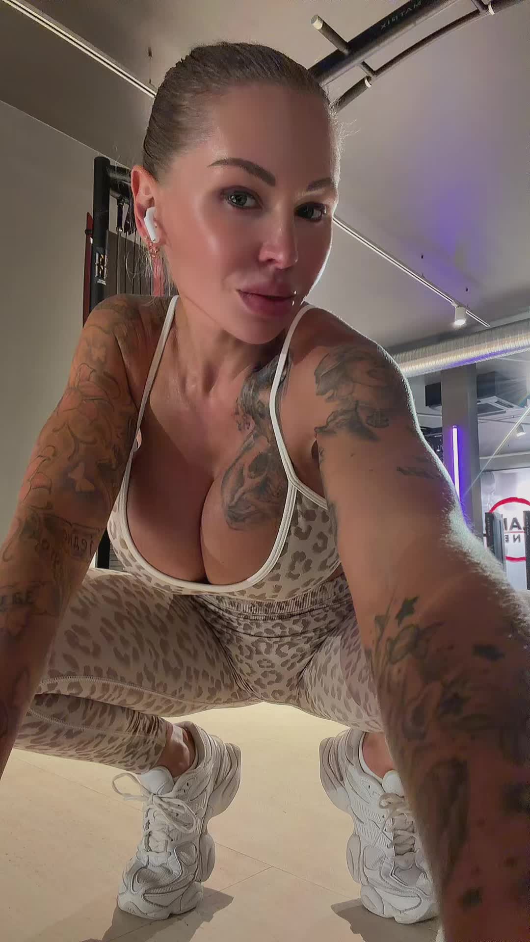 @vikingvanity_