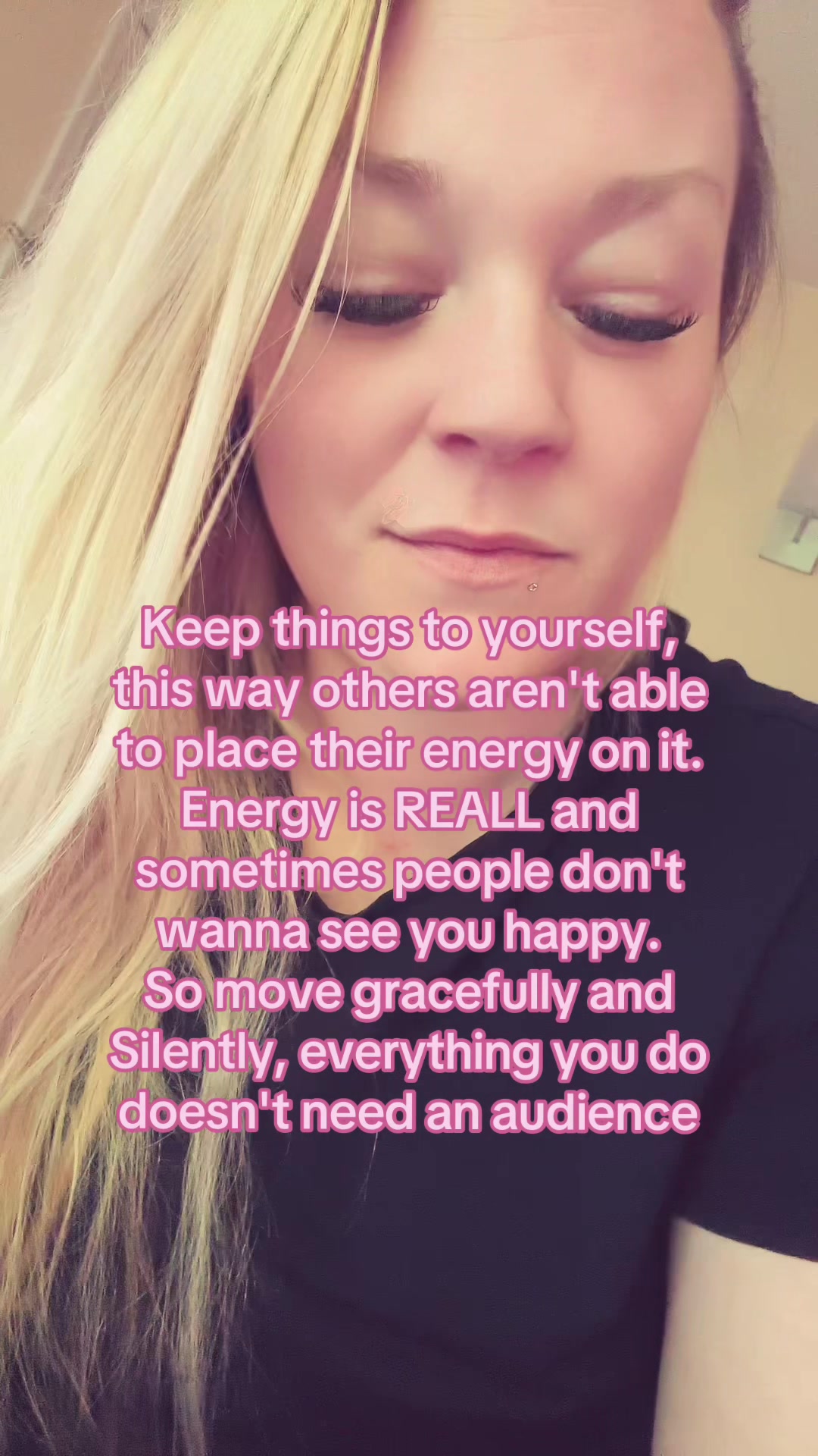 @Krista Dawn🌈🫧✨️